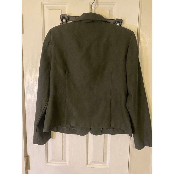 Studio I 🐾 Women's Green Microsuede Belted Button Down Front Jacket Size 10 - Picture 2 of 5
